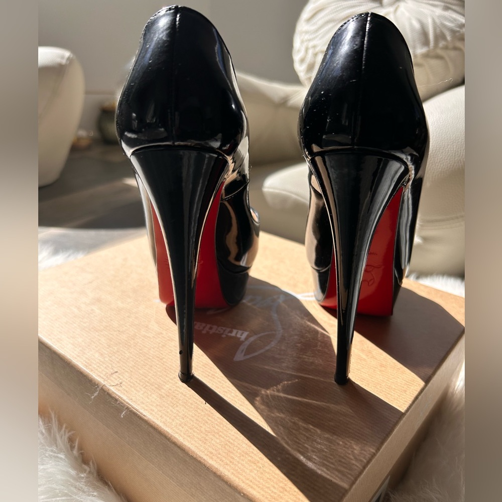 Christian Louboutin Very Privè